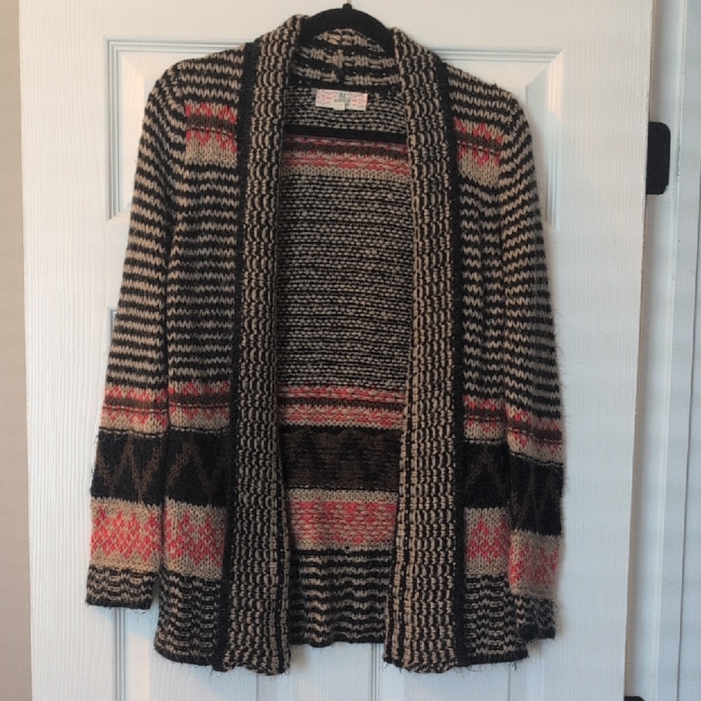 Pink Republic Black and Pink Patterned Cardigan